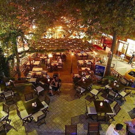 Akdeniz Apart Hotel Kusadasi Exterior photo