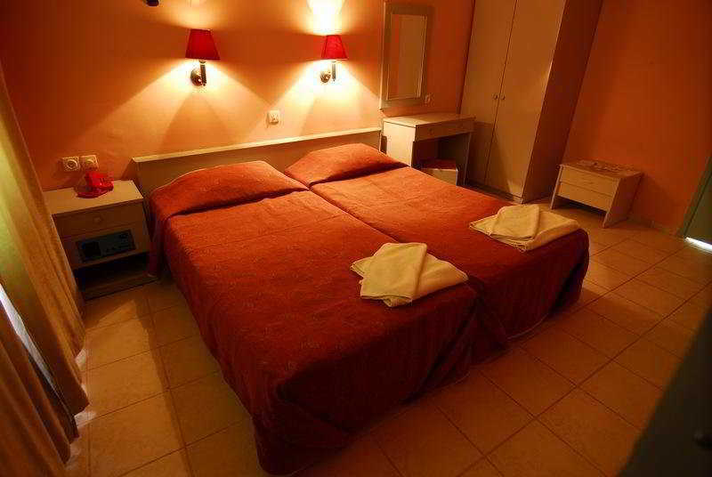 Akdeniz Apart Hotel Kusadasi Exterior photo