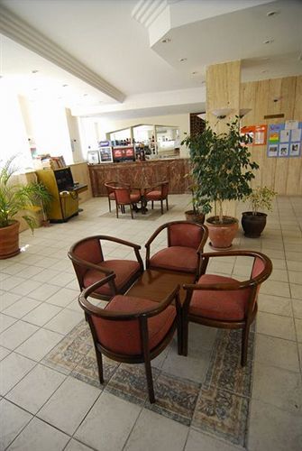 Akdeniz Apart Hotel Kusadasi Exterior photo